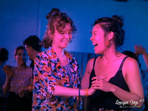 Limoges'Hop #5 - soirée d'ouverture du vendredi

Partage libre à des fins non promotionnelles ou commerciales, en créditant l'auteur (@lightexmachina).

© Alexandre - LIGHT EX MACHINA 2023, tous droits réservés.